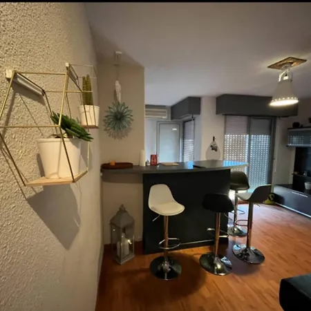 : Cosy Avec Terrasse Et Wifi, Ideal Pour 2 - Fr-1-696-90 *